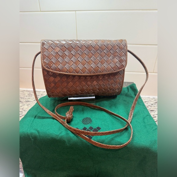 Bottega Veneta Handbags - ✨Authentic ✨ Vintage bottega Venetta